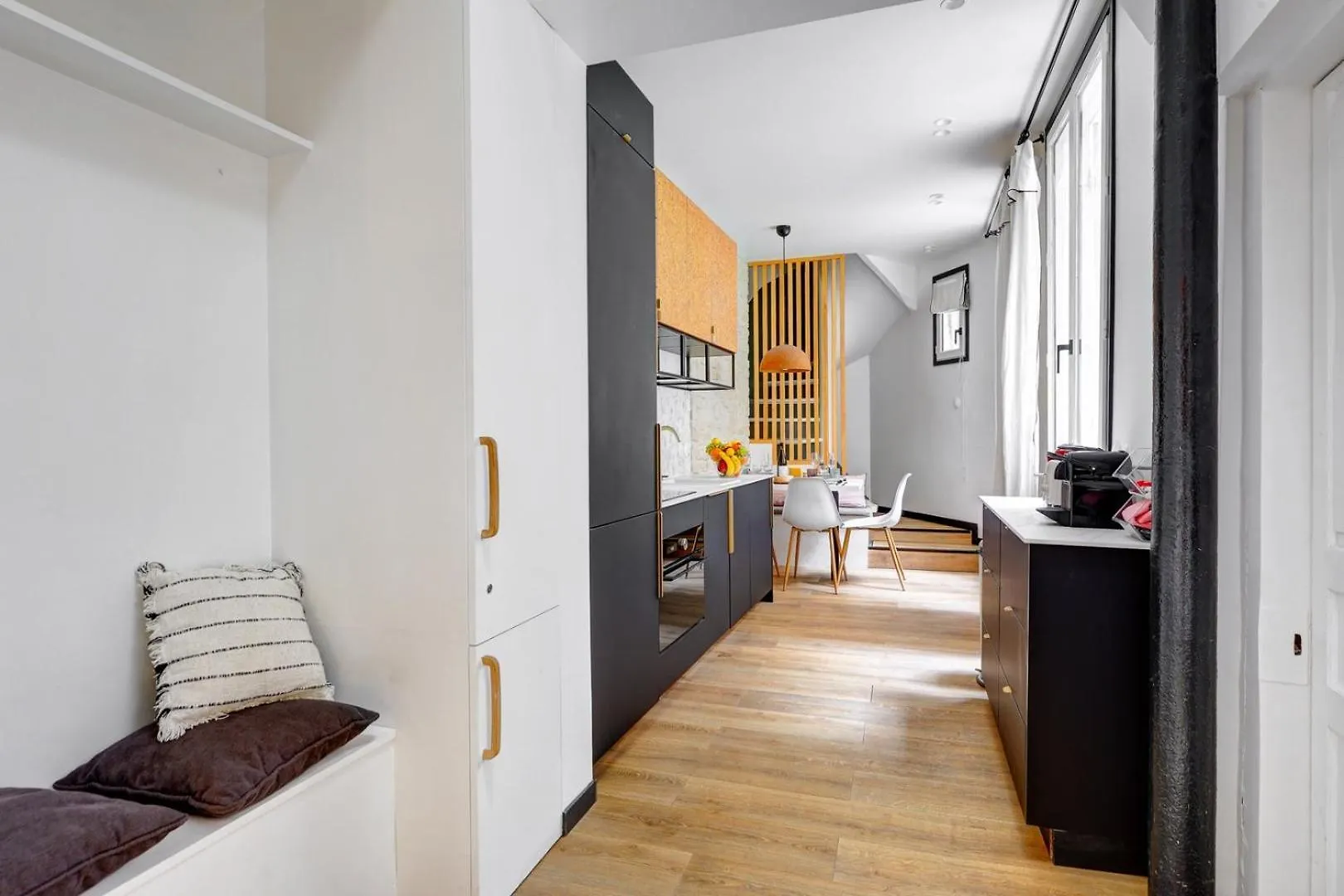 194 Suite Maison Parisienne